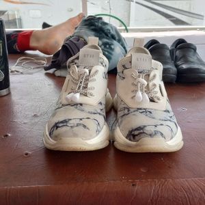 Steve Madden sneakers